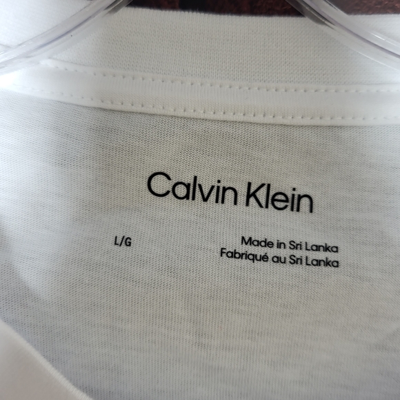 Calvin Klein "Only laundry should be separated by color" T-shirt Men's Size L - Picture 3 of 5
